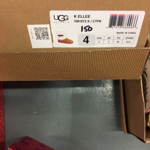 Ugg boots - Picture 2 of 2